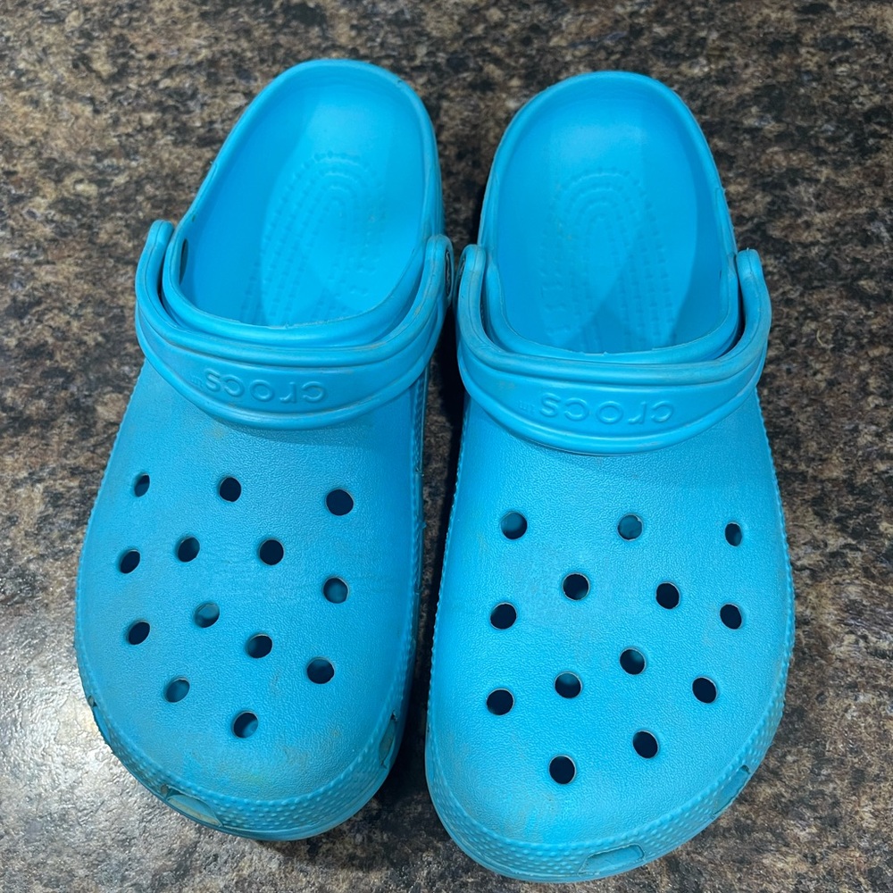 Turquoise Crocs W11/M9